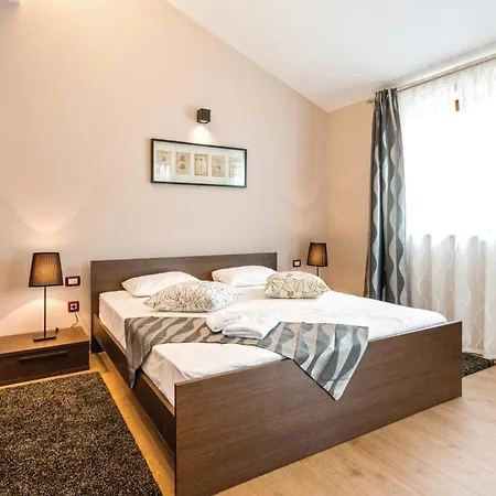 4 Bedroom Awesome In Trosti Heki