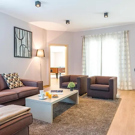 بيت للعطل 4 Bedroom Awesome In Trosti *