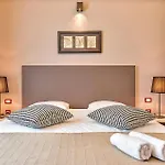 4 Bedroom Awesome In Trosti