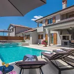 4 Bedroom Awesome In Trosti * Heki